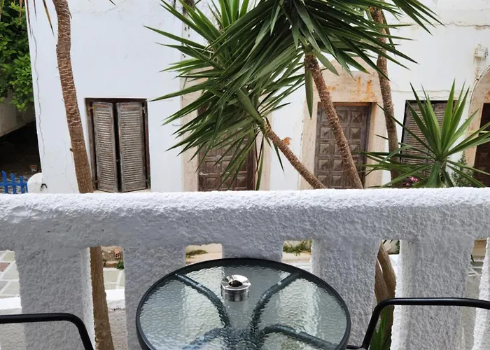 Eleios Serifos ホテル リバディオン